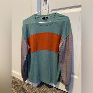 Colorblock Long Sleeve Shirt